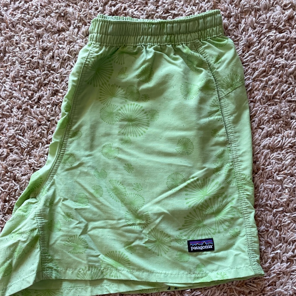 Patagonia baggies womens size M